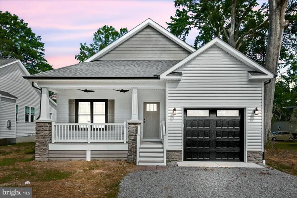 $575,000 | 6 Bancroft Avenue, Colonial Beach, VA 22443