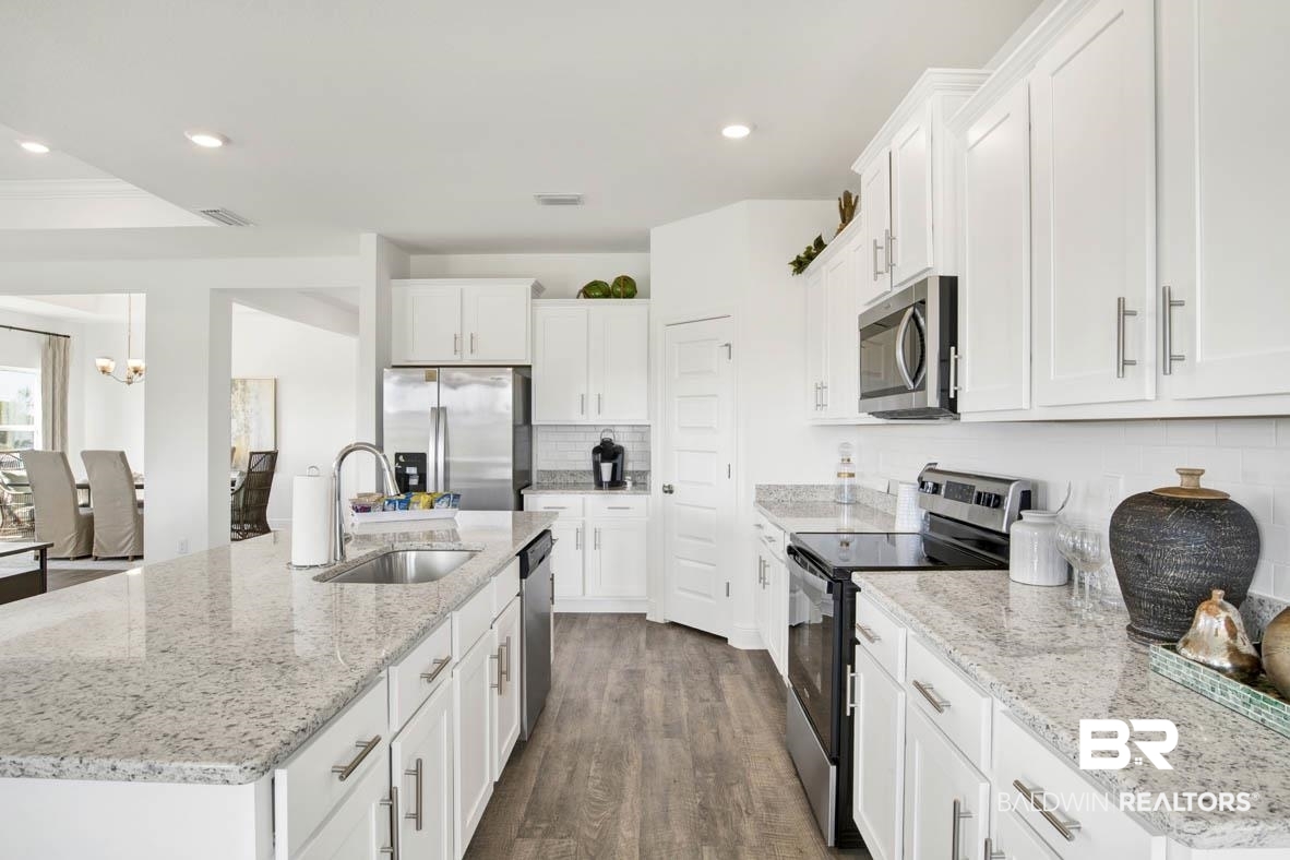 325 Barndling Street Fairhope, AL 36532 - Photo 7 of 26
