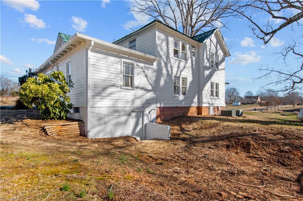 8174 Hawkins Road Clemmons, NC 27012 - Photo 28 of 28 Gallery Image 28