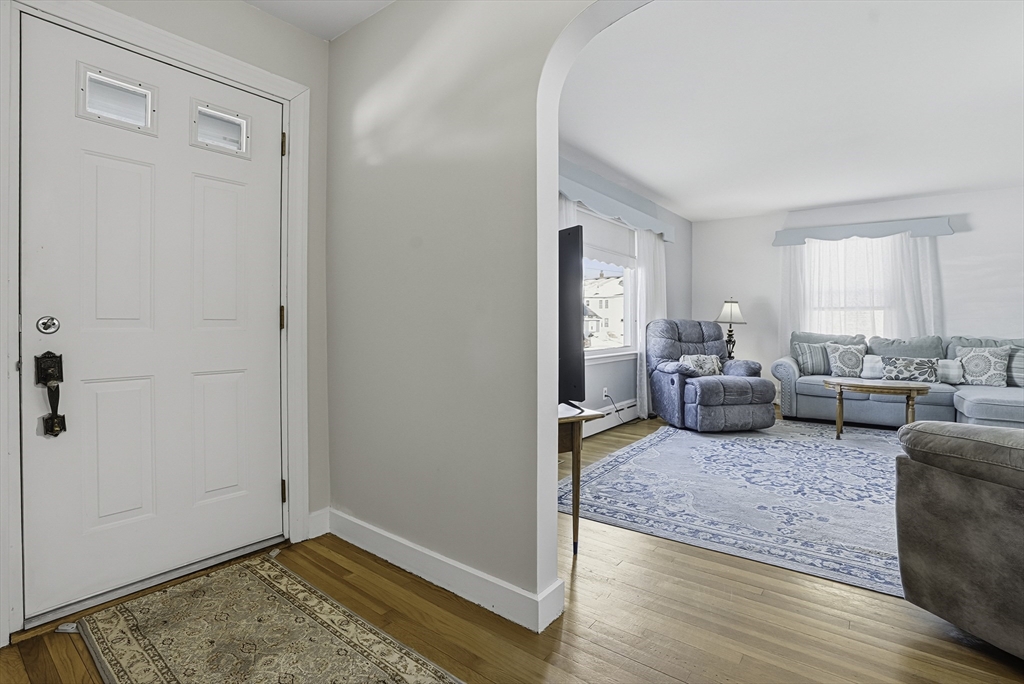 14 Lawrence Street Milford, MA 01757 - Photo 14 of 38