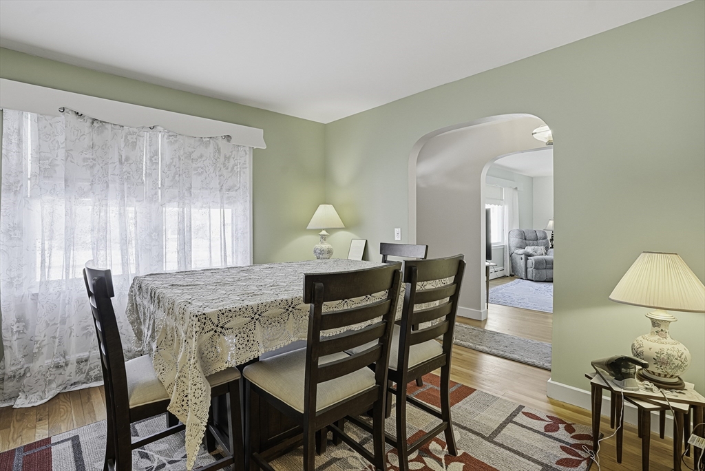 14 Lawrence Street Milford, MA 01757 - Photo 19 of 38