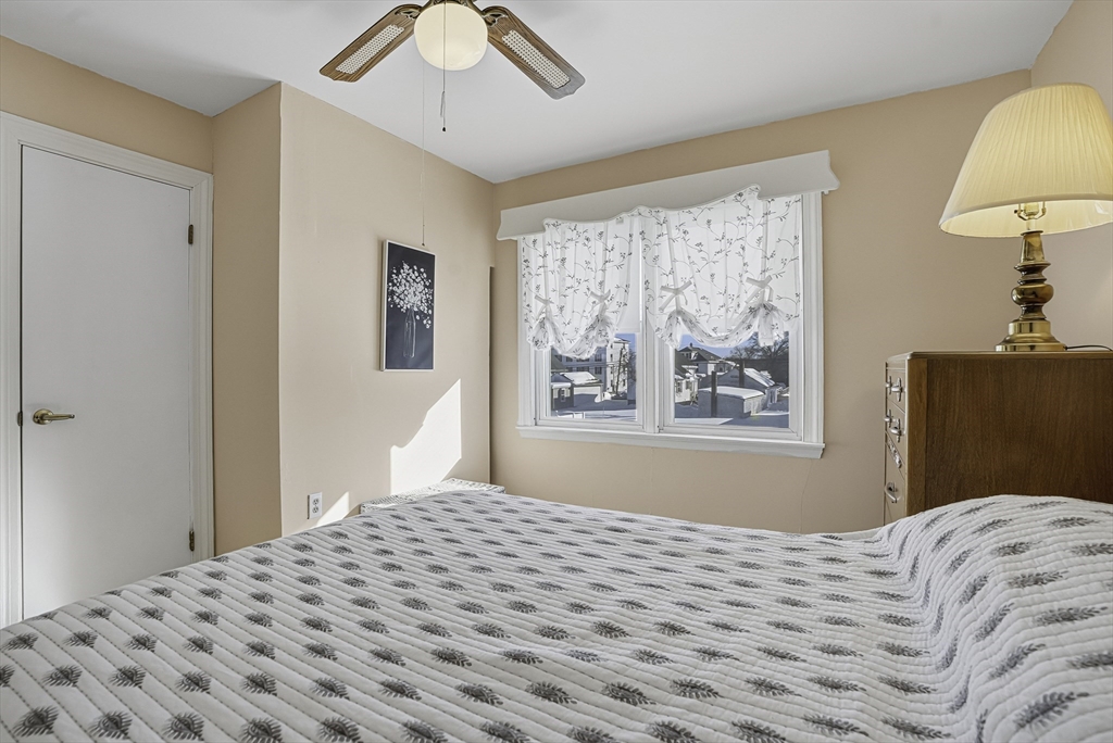 14 Lawrence Street Milford, MA 01757 - Photo 21 of 38