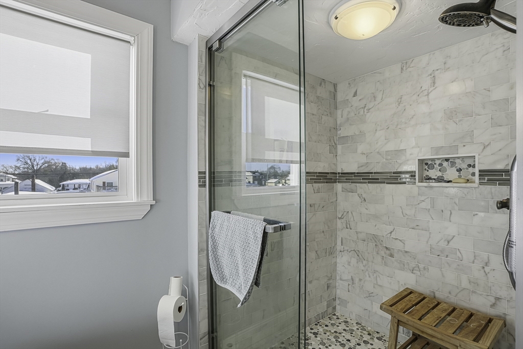 14 Lawrence Street Milford, MA 01757 - Photo 23 of 38