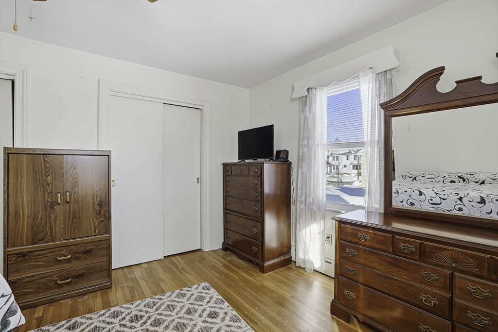 14 Lawrence Street Milford, MA 01757 - Photo 27 of 38