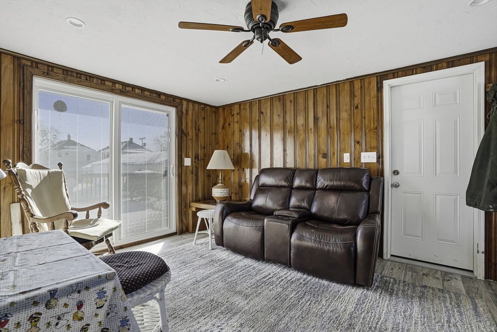 14 Lawrence Street Milford, MA 01757 - Photo 5 of 38