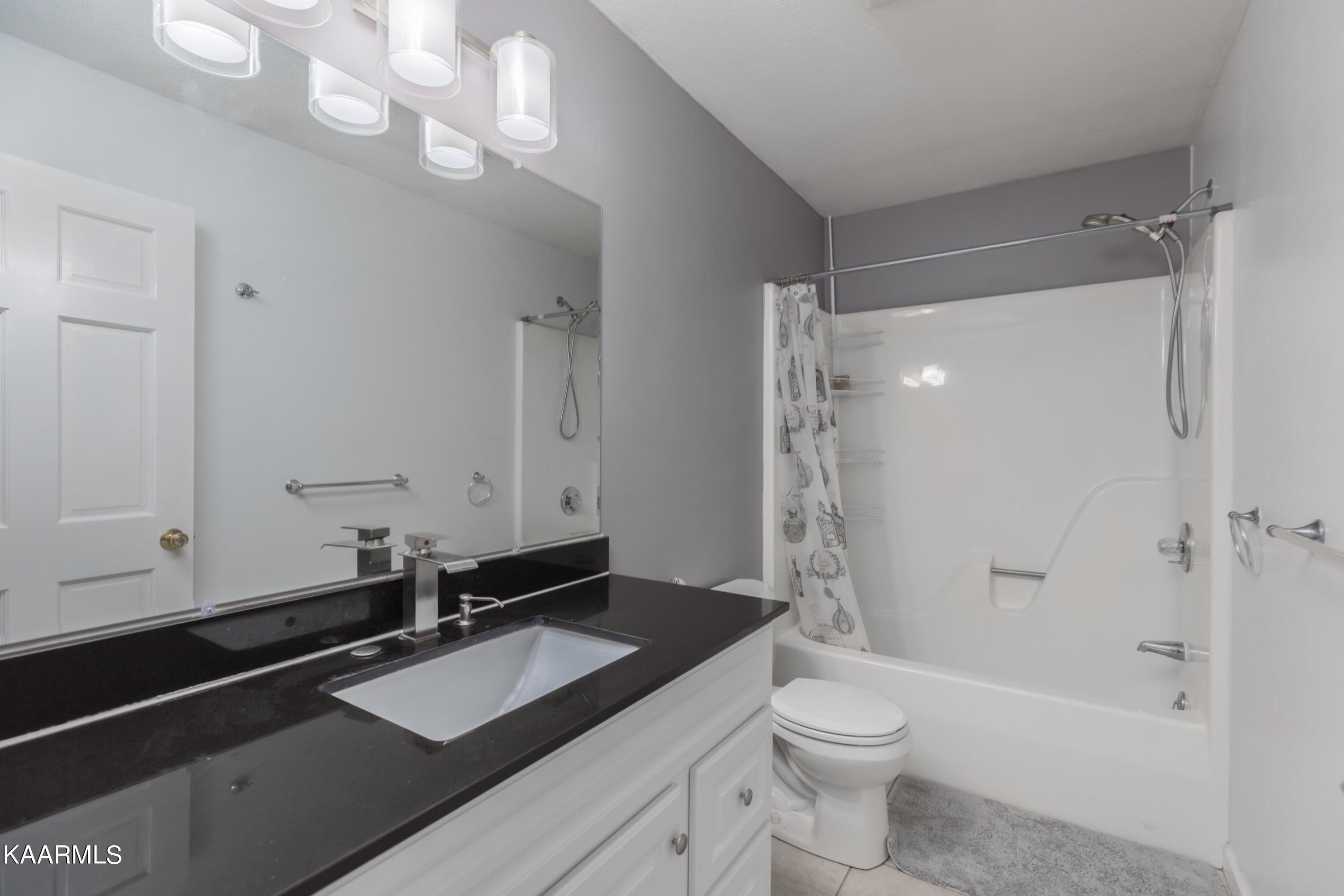 342 Rutherford Drive New Tazewell, TN 37825 - Photo 18 of 36 Interior-13.jpg-SMALL