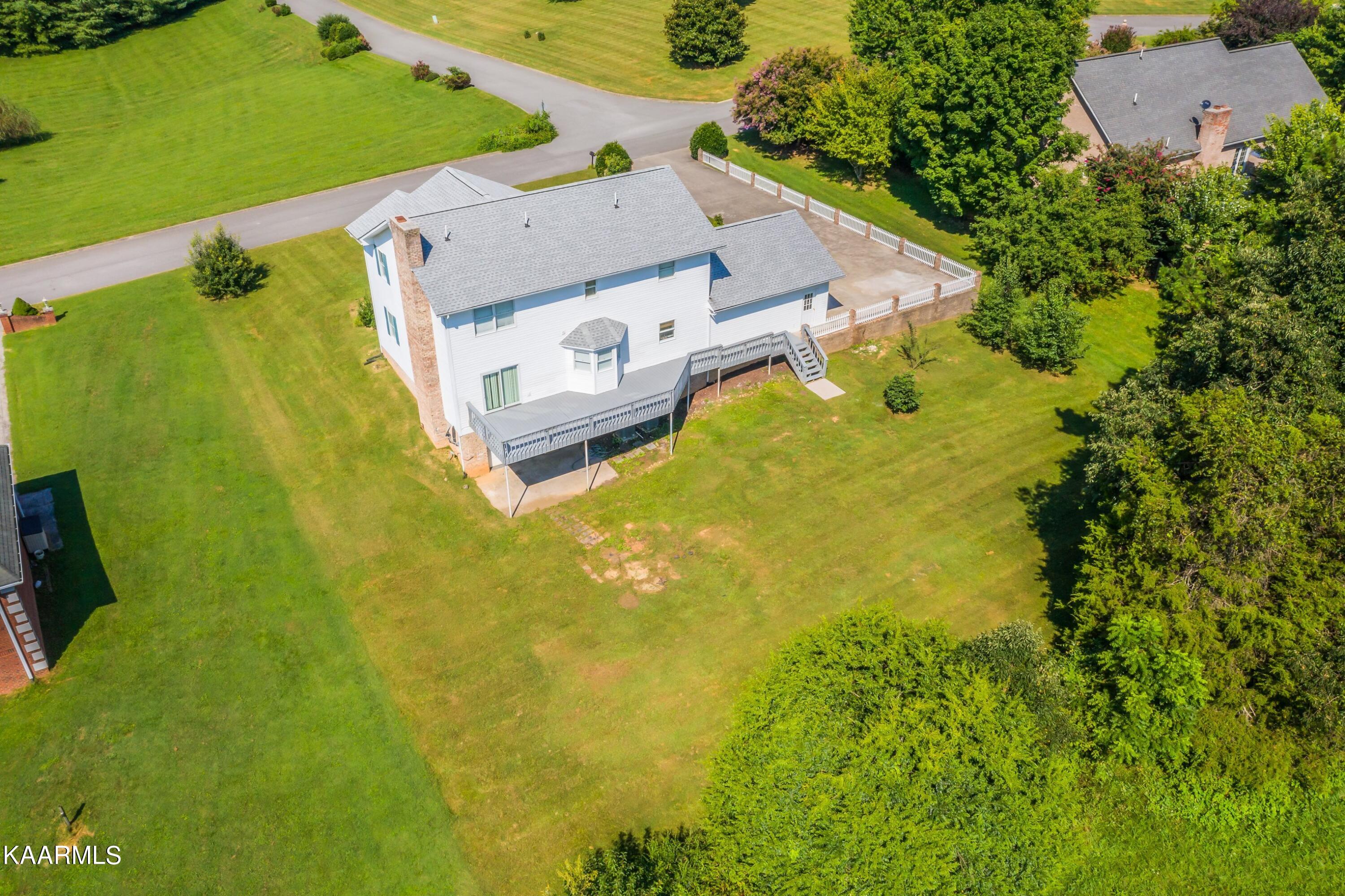 342 Rutherford Drive New Tazewell, TN 37825 - Photo 31 of 36 Property-12.jpg-SMALL