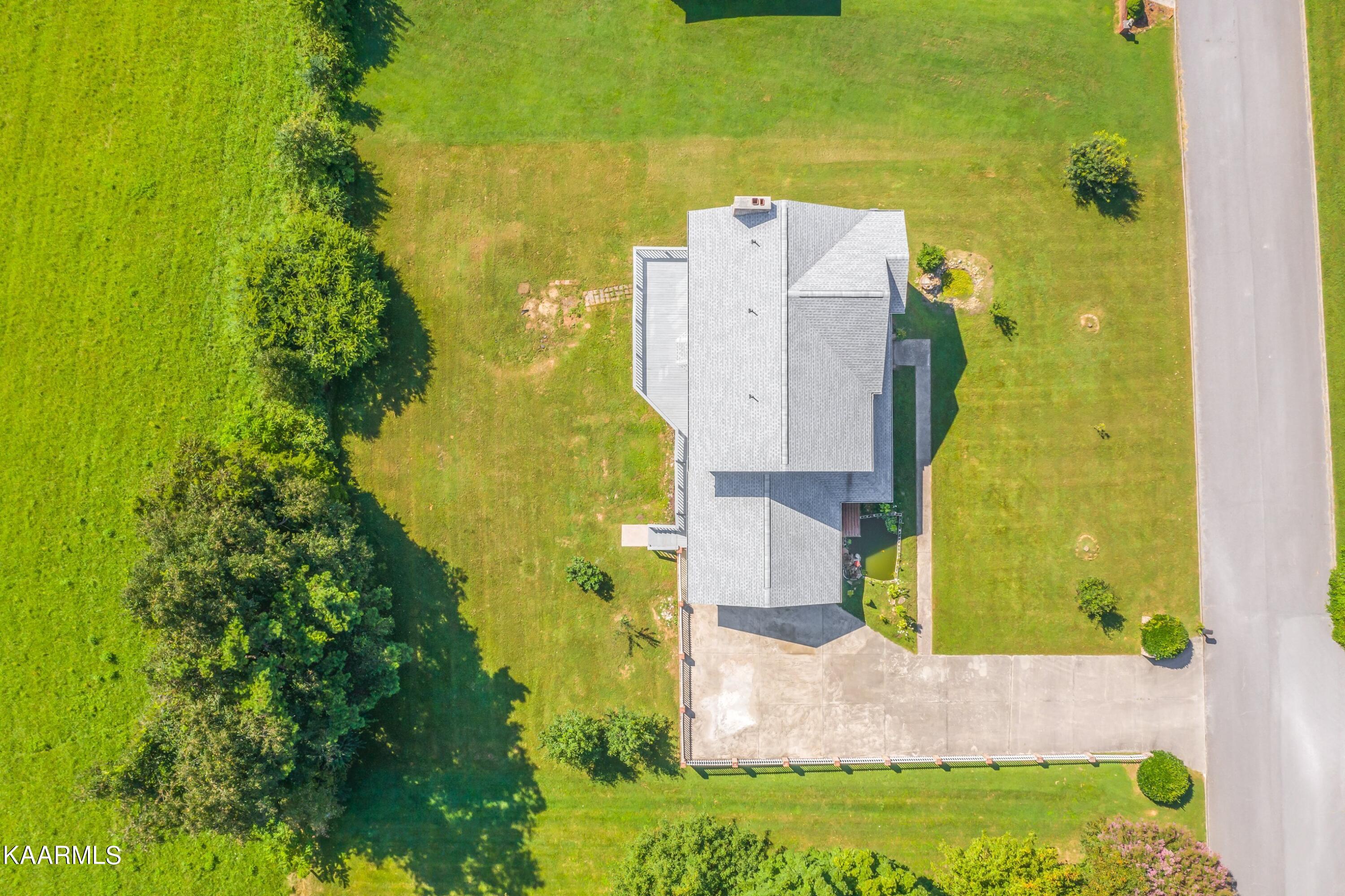 342 Rutherford Drive New Tazewell, TN 37825 - Photo 36 of 36 Property-15.jpg-SMALL