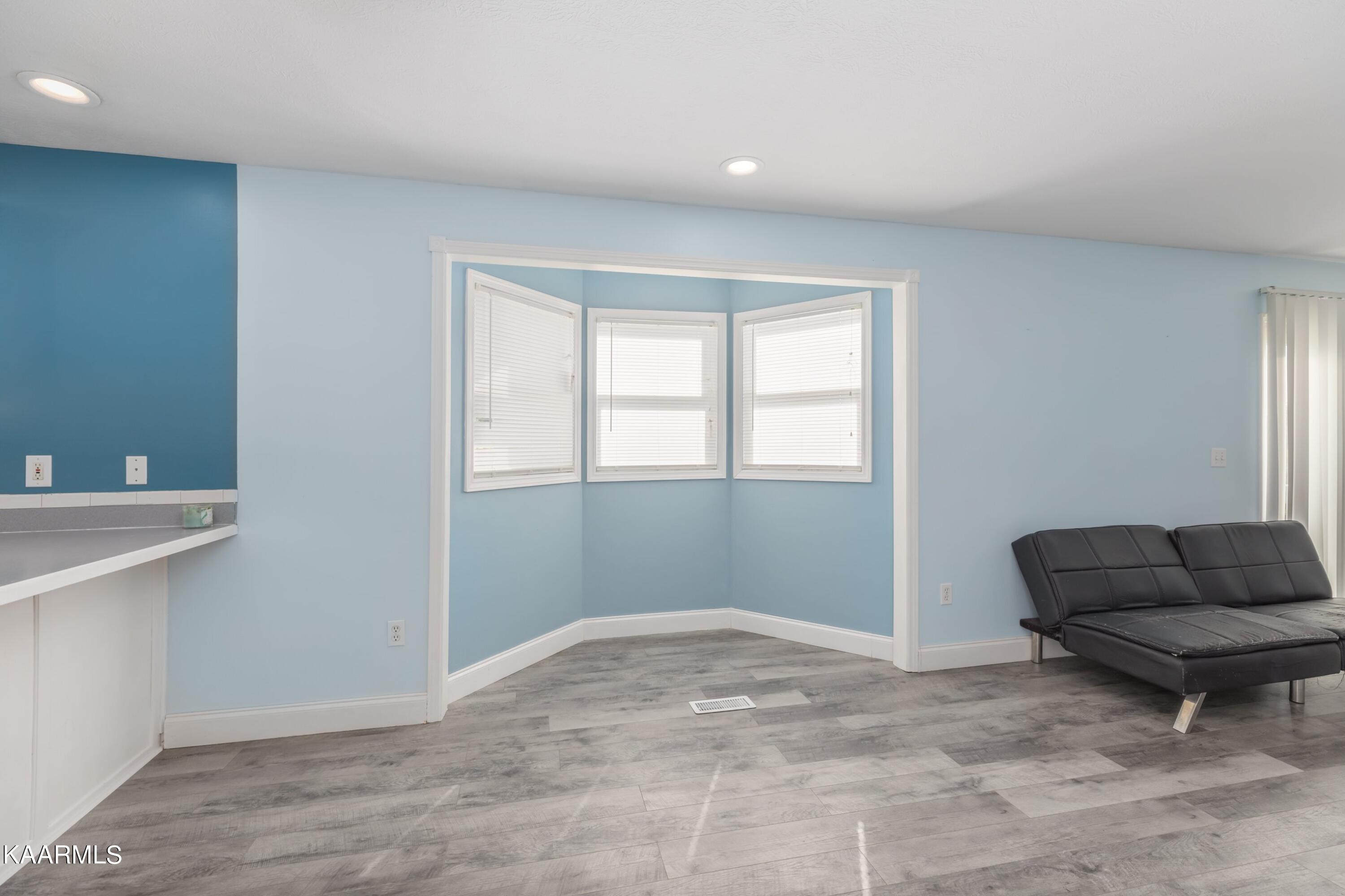 342 Rutherford Drive New Tazewell, TN 37825 - Photo 4 of 36 Interior-5.jpg-SMALL