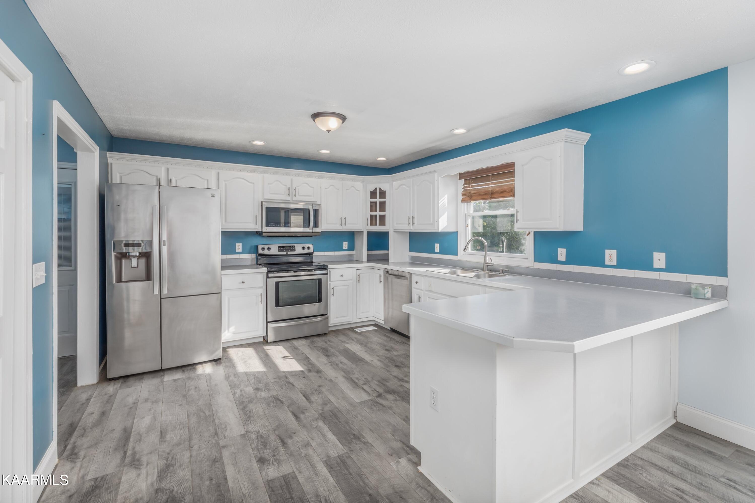 342 Rutherford Drive New Tazewell, TN 37825 - Photo 5 of 36 Interior-6.jpg-SMALL