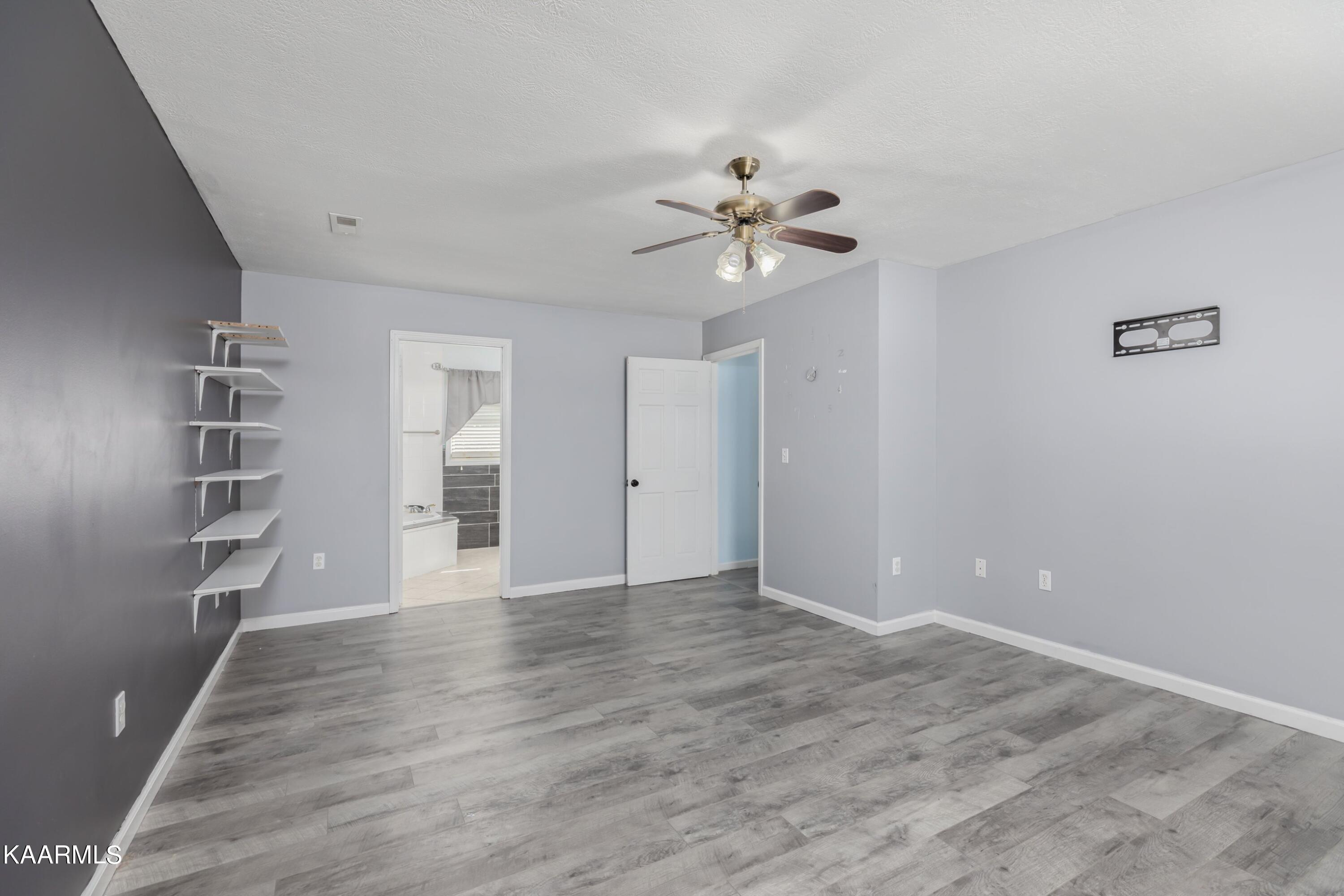 342 Rutherford Drive New Tazewell, TN 37825 - Photo 10 of 36 Interior-9.jpg-SMALL