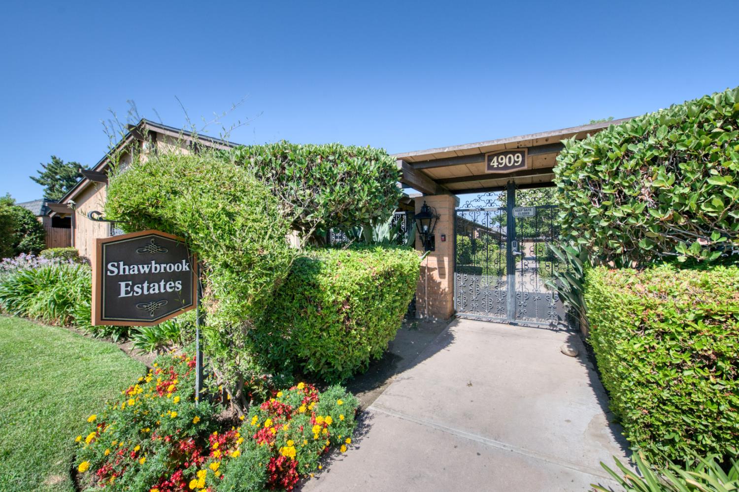4909 North 7th Street, Unit R Fresno, CA 93726 - Photo 1 of 29