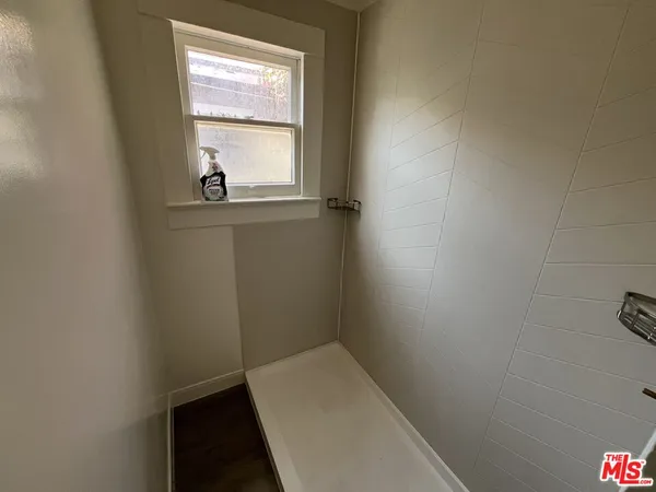 $3,250 | 424 North Venice Boulevard, Unit B, Venice, CA 90291