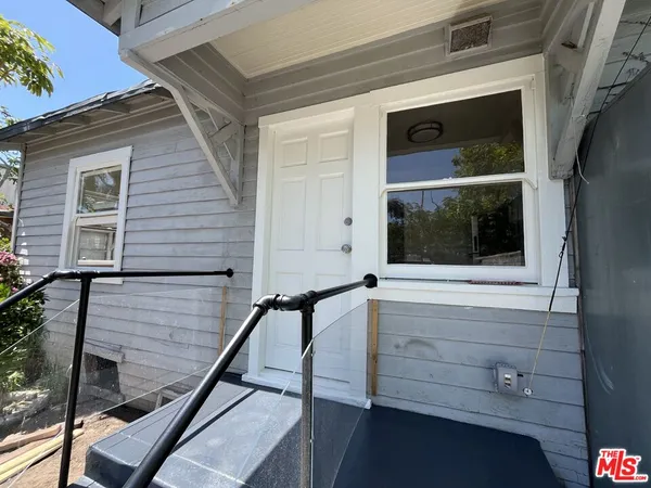 $3,250 | 424 North Venice Boulevard, Unit B, Venice, CA 90291
