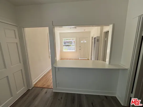 $3,250 | 424 North Venice Boulevard, Unit B, Venice, CA 90291