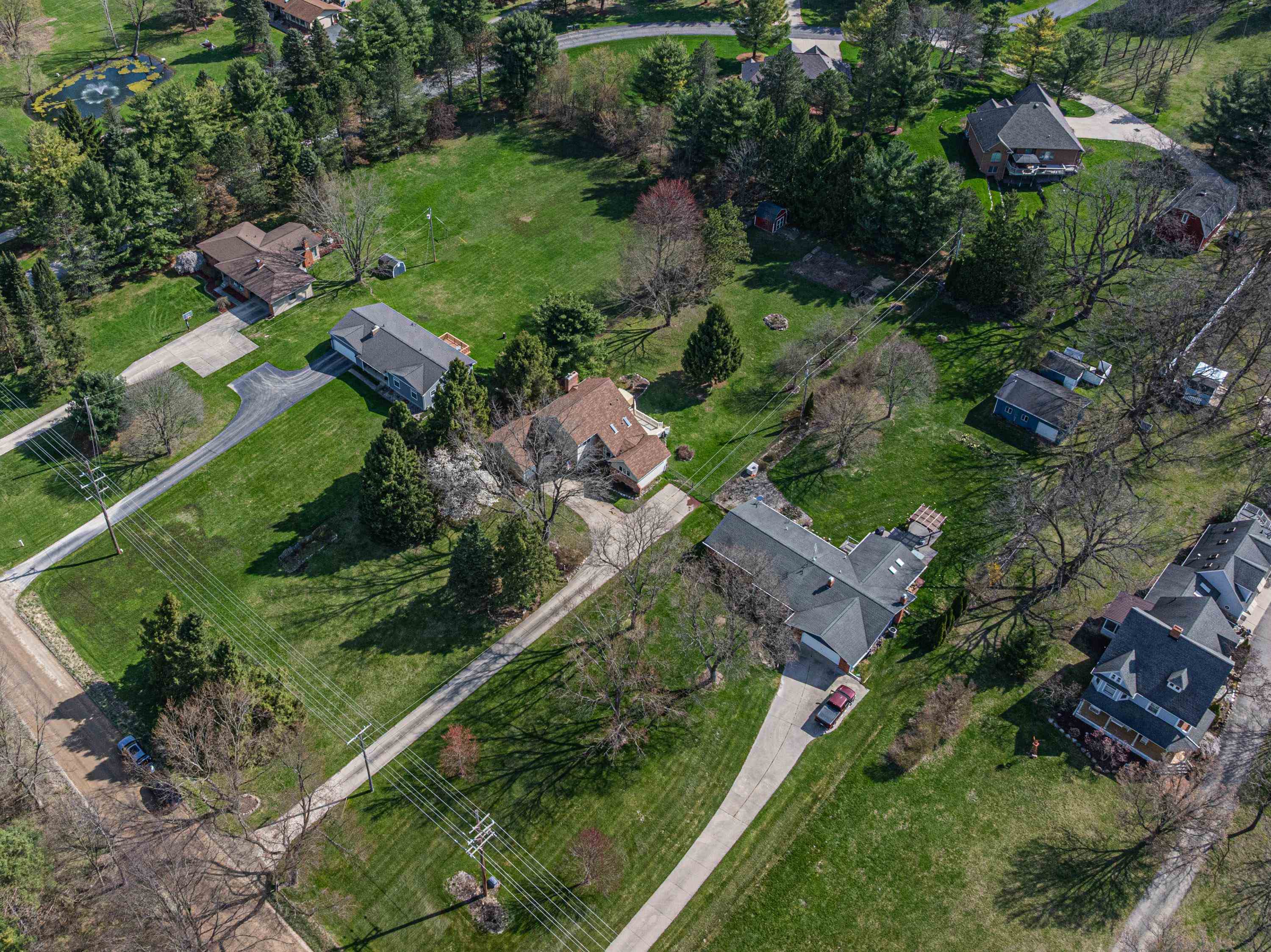 5590 Edgar Road Clarkston, MI 48346 - Photo 44 of 51 50172448-9b8cb36e-4cb4-4971-ba34-3c22bf489dd6.JPG