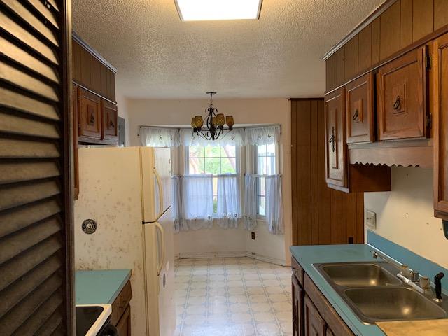 213 Jimbo Road Summerville, SC 29485 - Photo 4 of 13 IMG_1952
