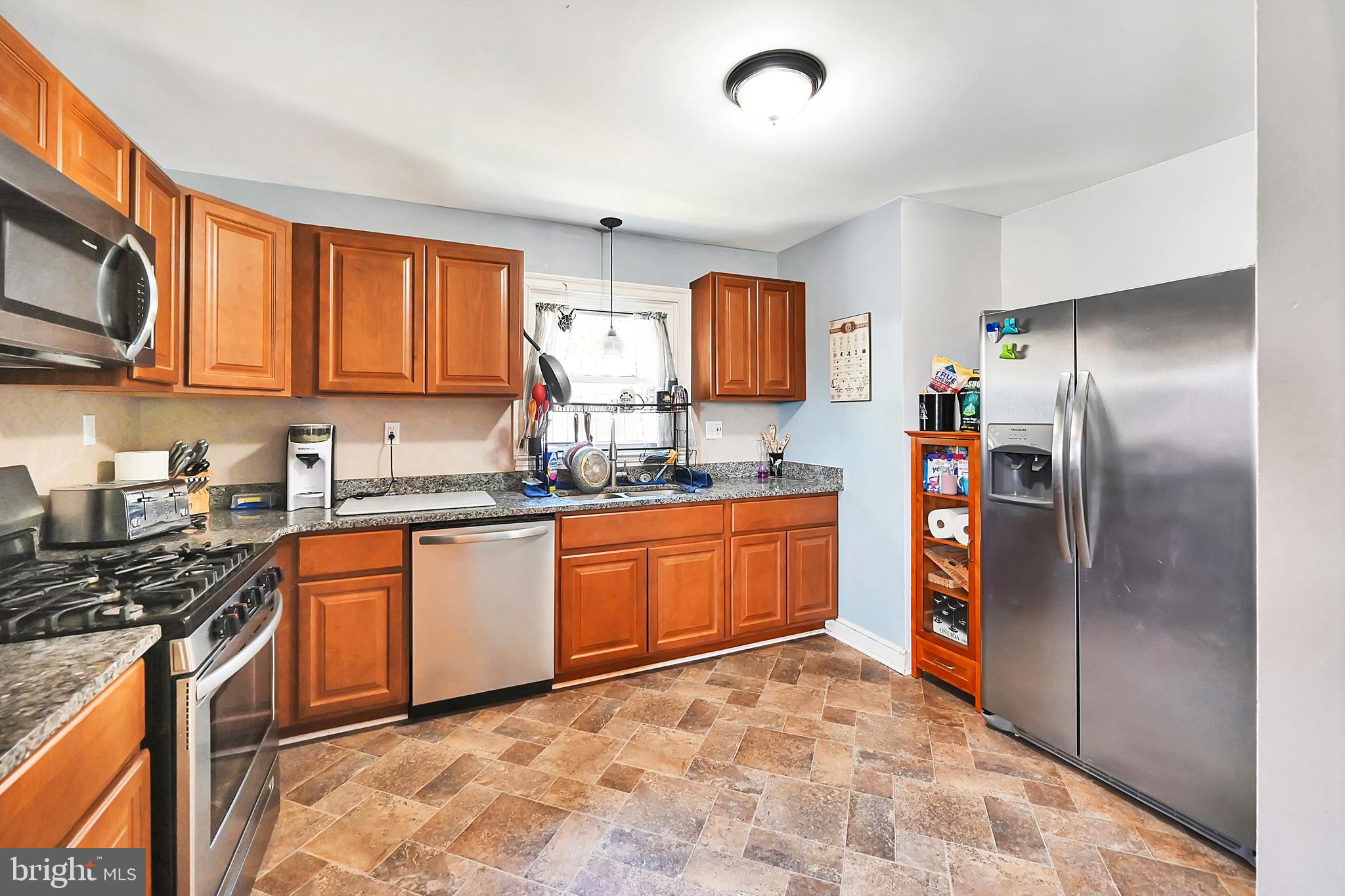 417 Corbin Road York, PA 17403 - Photo 11 of 34