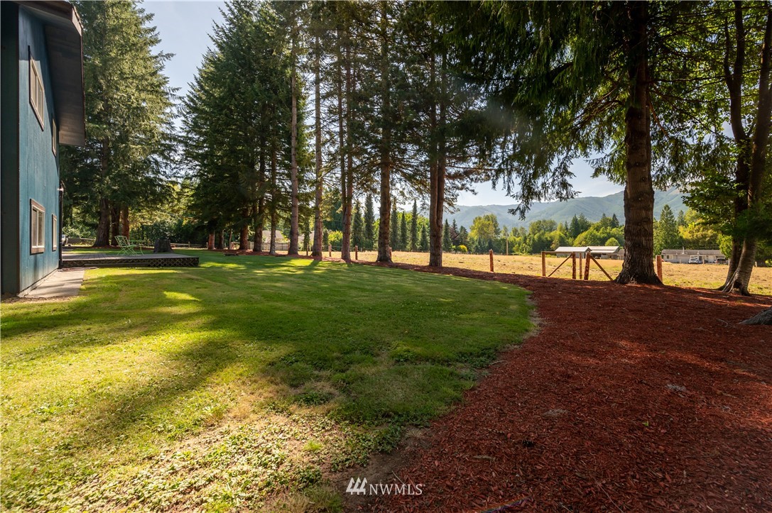 4086 Linnell Road Deming, WA 98244 - Photo 38 of 38 a view of a golf course