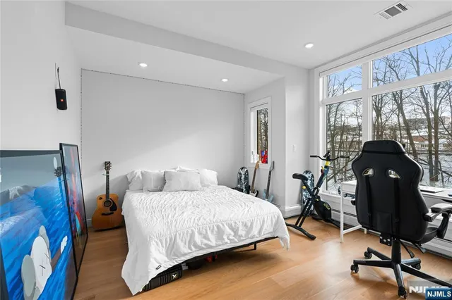 $6,500 | 217 5th Street, Unit B, Palisades Park, NJ 07650