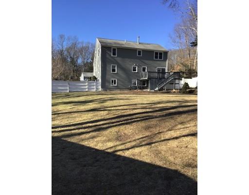 45 Chatham Road Billerica, MA 01821 - Photo 28 of 29 a view of a living room