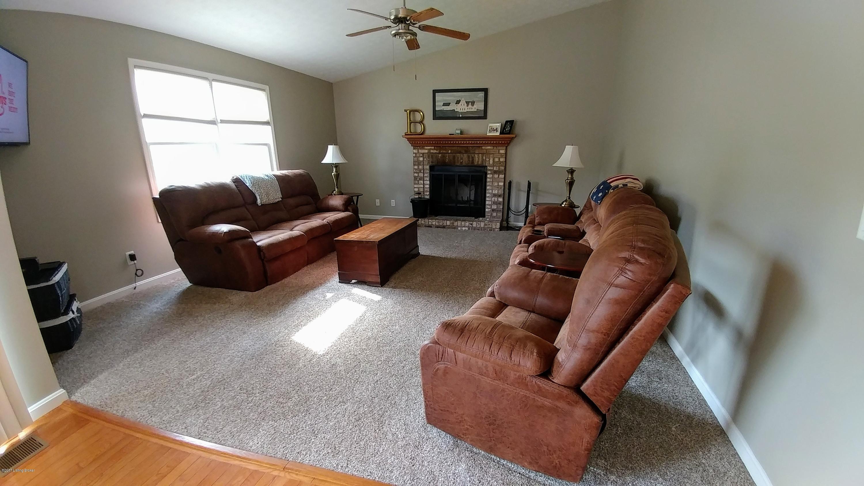 670 Paul Harned Road Lebanon Junction, KY 40150 - Photo 25 of 31 Family room
