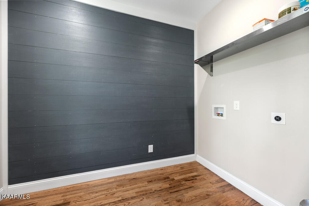 545 Bush Road Clinton, TN 37716 - Photo 11 of 56 Laundry Room