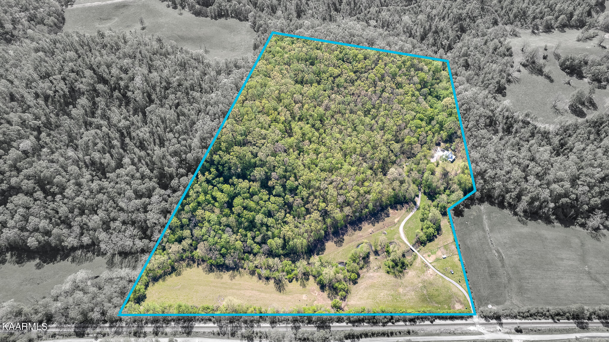 545 Bush Road Clinton, TN 37716 - Photo 3 of 56 545BushRd-2