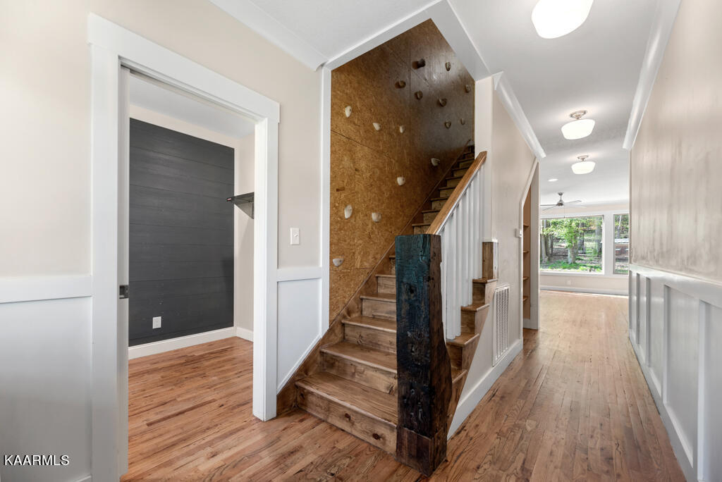 545 Bush Road Clinton, TN 37716 - Photo 9 of 56 Front entry