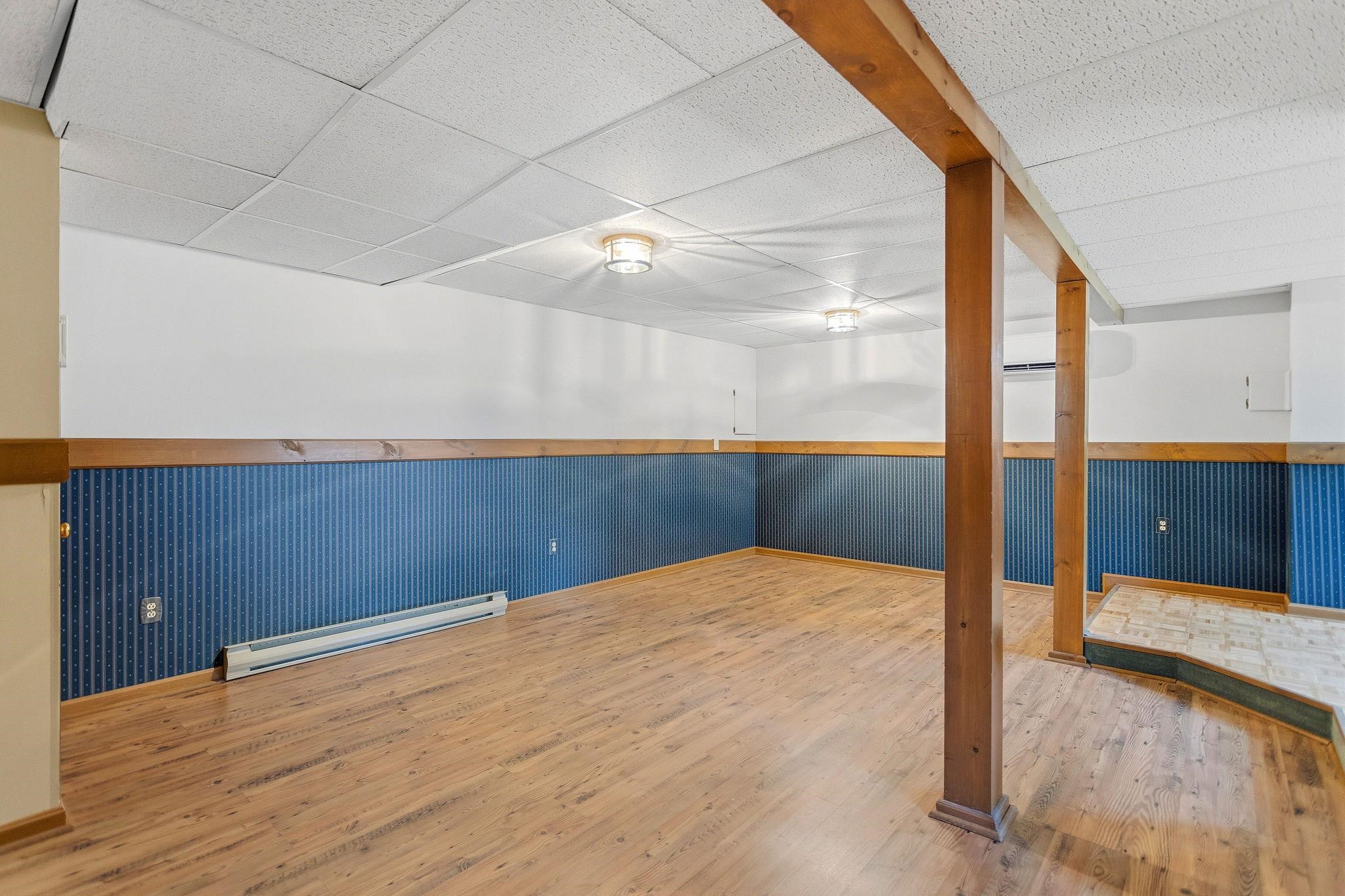 77 Tsienneto Road Derry, NH 03038 - Photo 44 of 57
