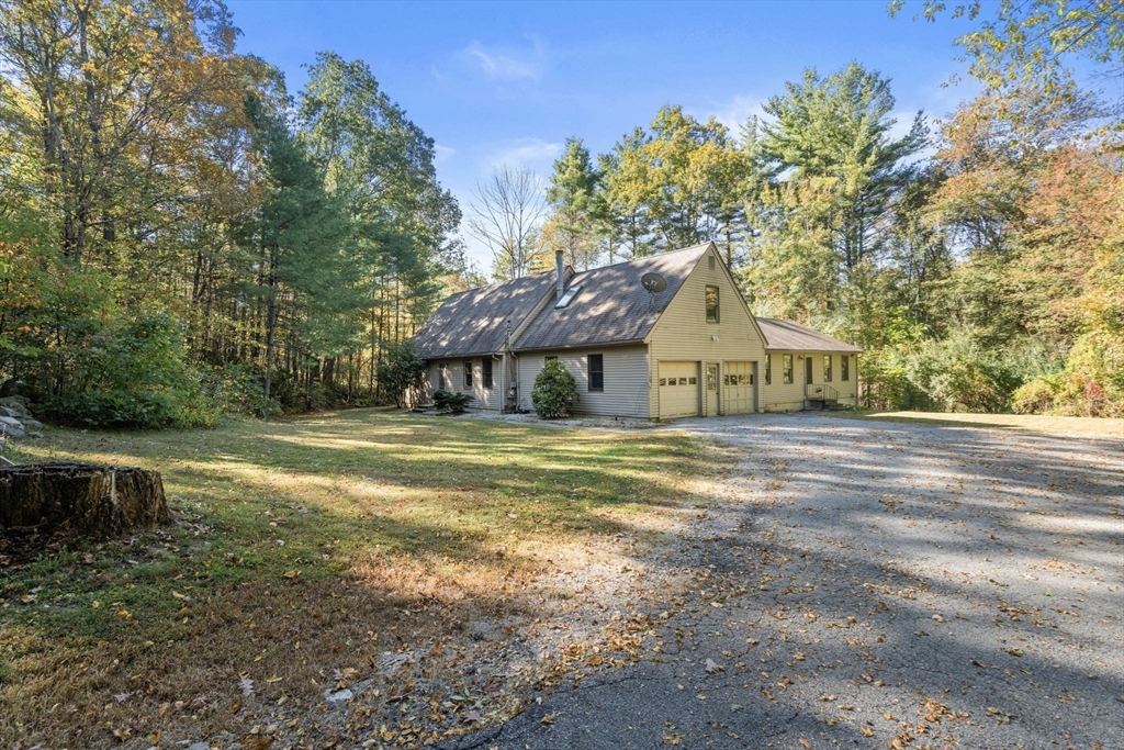 57 Coughlin Road Oxford, MA 01537 - Photo 1 of 41 Gallery Image 1