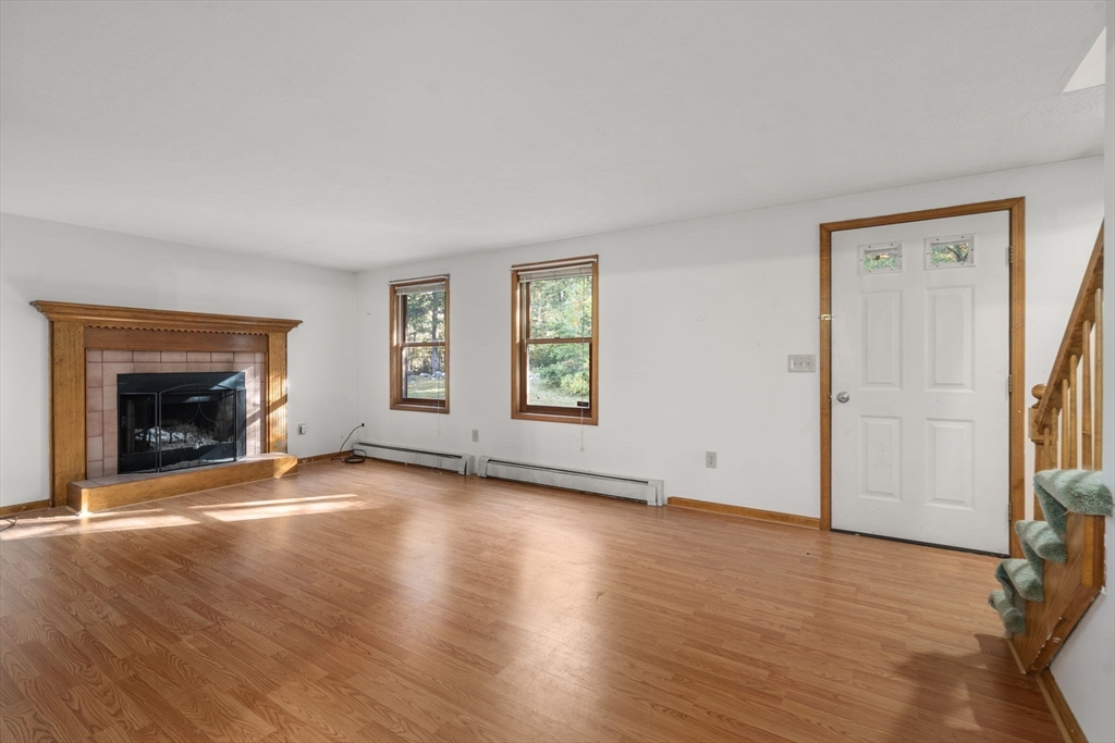 57 Coughlin Road Oxford, MA 01537 - Photo 3 of 41 Gallery Image 3