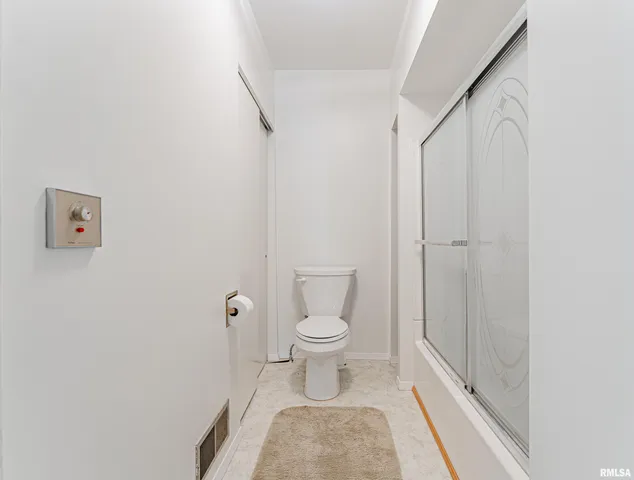 $319,900 | 9320 Dawson Lane, Riverton, IL 62561