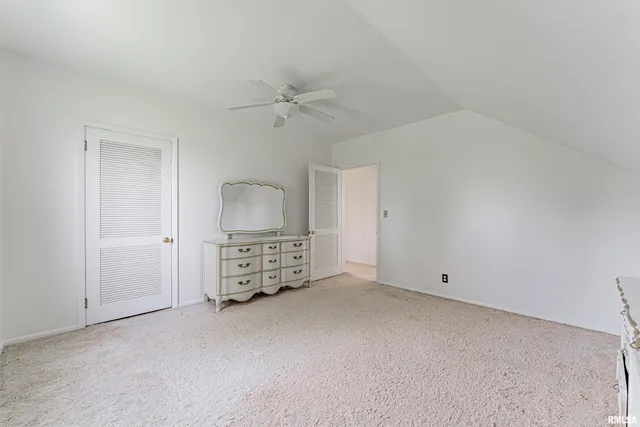 $319,900 | 9320 Dawson Lane, Riverton, IL 62561