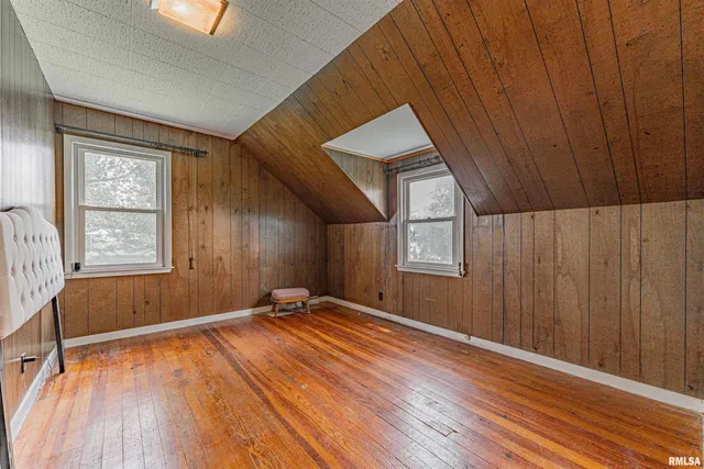 $319,900 | 9320 Dawson Lane, Riverton, IL 62561