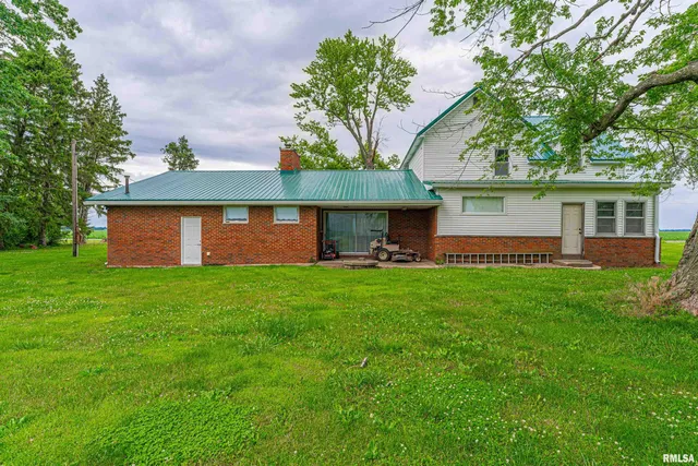 $319,900 | 9320 Dawson Lane, Riverton, IL 62561