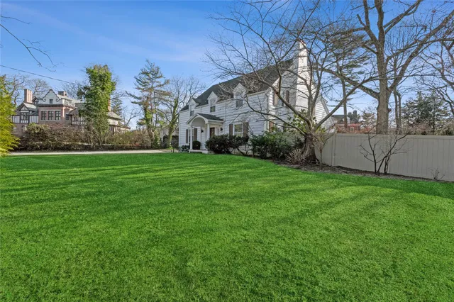 $3,899,000 | 180 Longwood Crossing, Lawrence, NY 11559