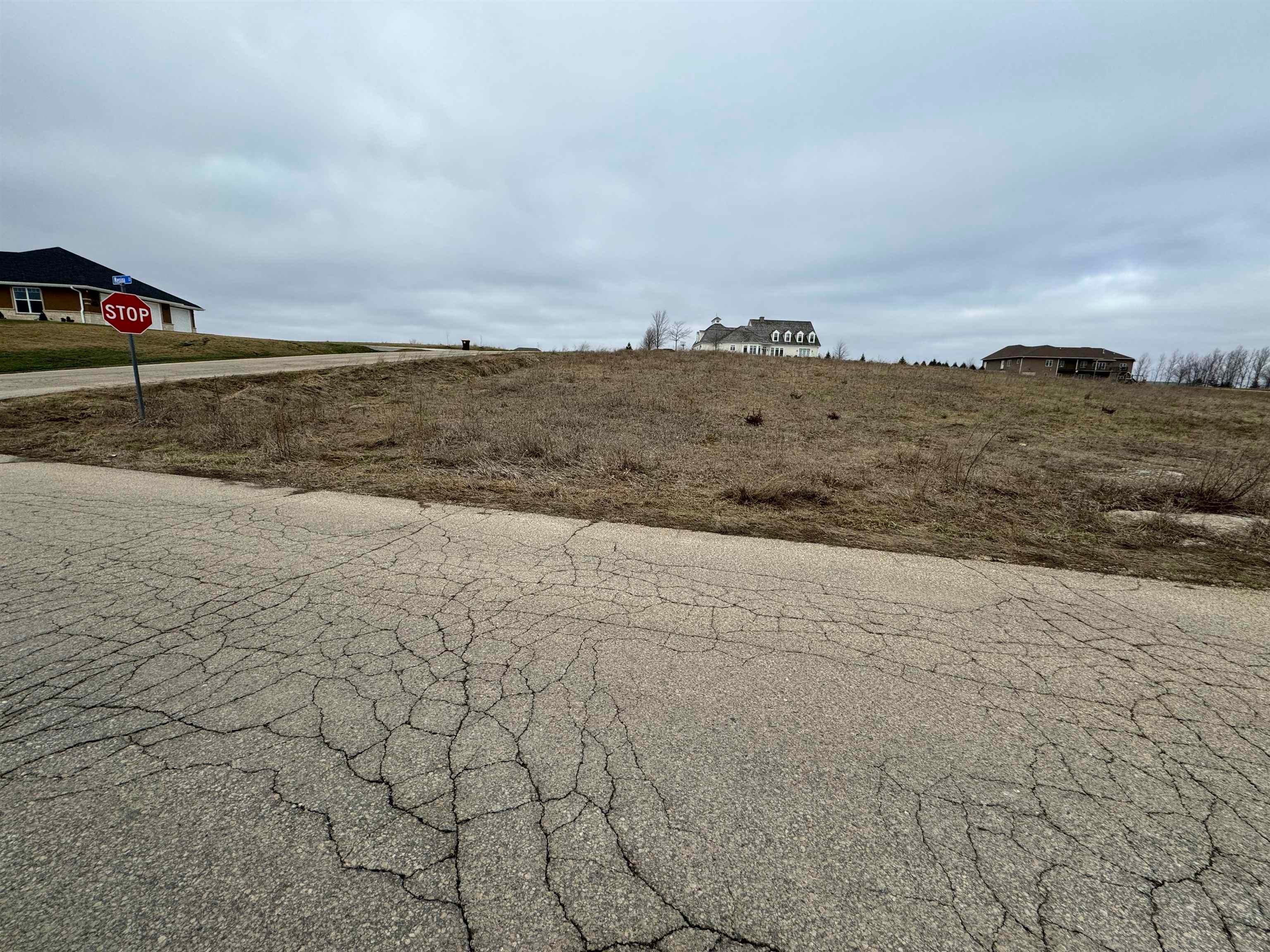 Lot 7 Tuscany Ridge Drive Dubuque, IA 52002 - Photo 1 of 4 Gallery Image 1
