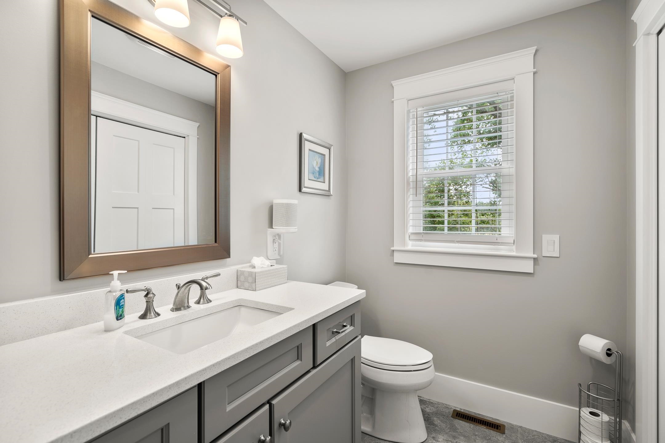 122 Kingston Road Exeter, NH 03833 - Photo 14 of 37