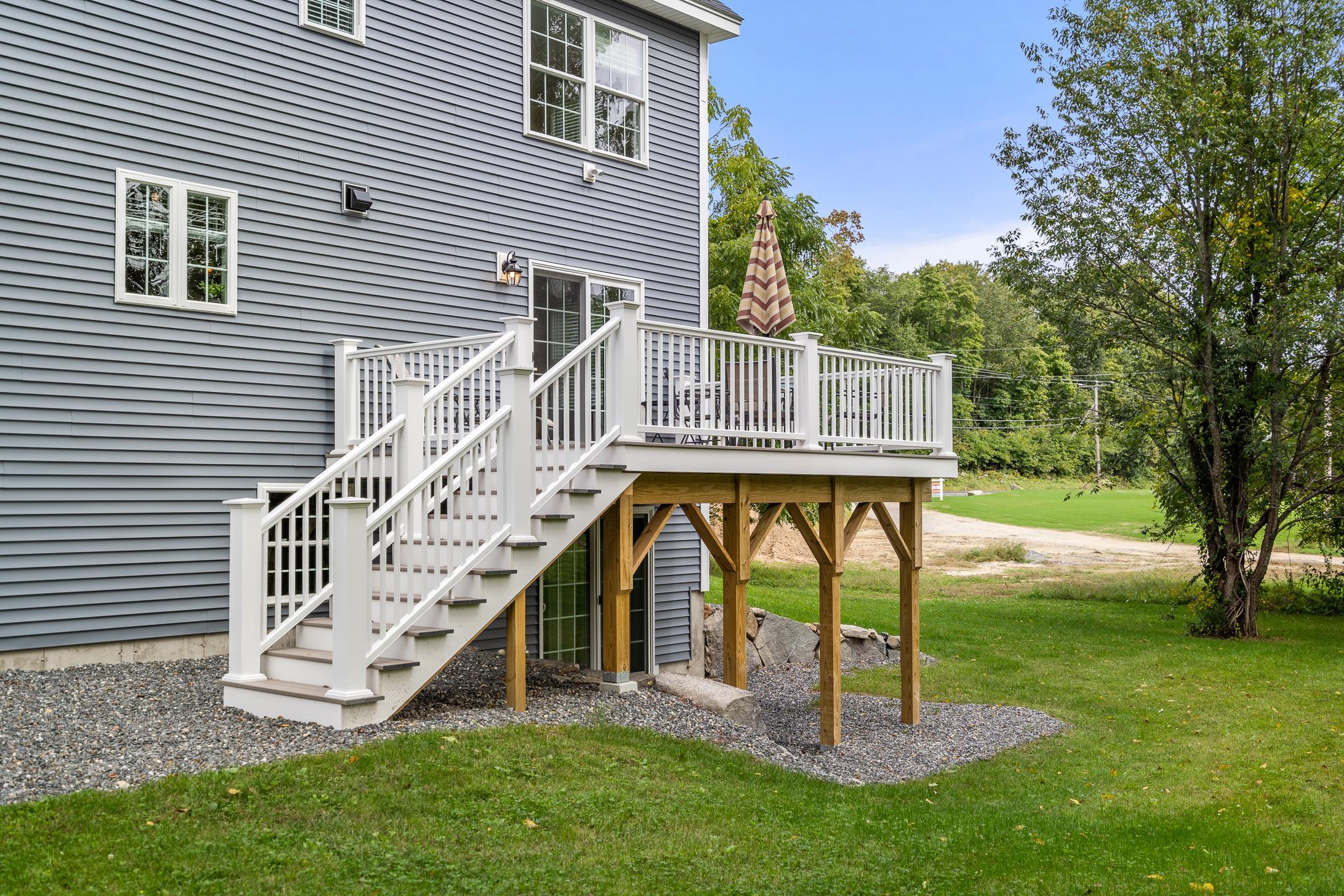 122 Kingston Road Exeter, NH 03833 - Photo 34 of 37