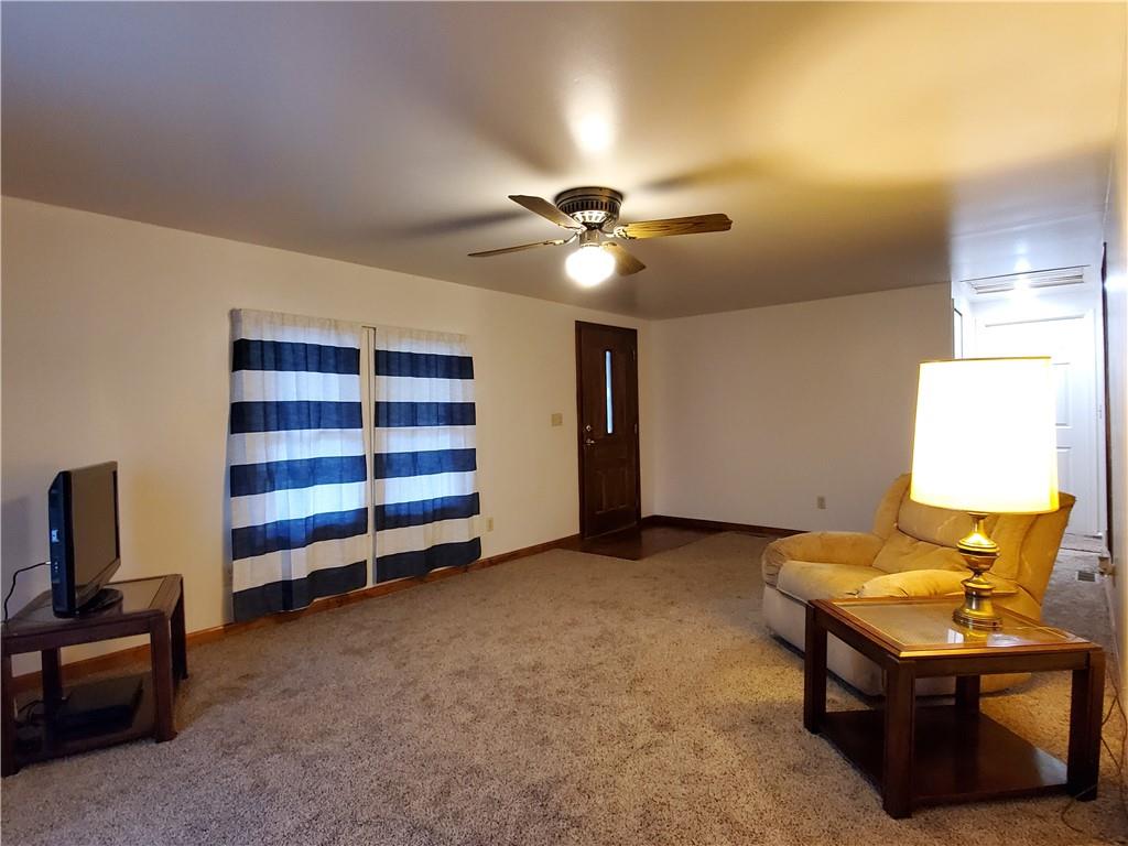 407 Lincoln Hall Road Elizabeth, PA 15037 - Photo 7 of 25 Gallery Image 7