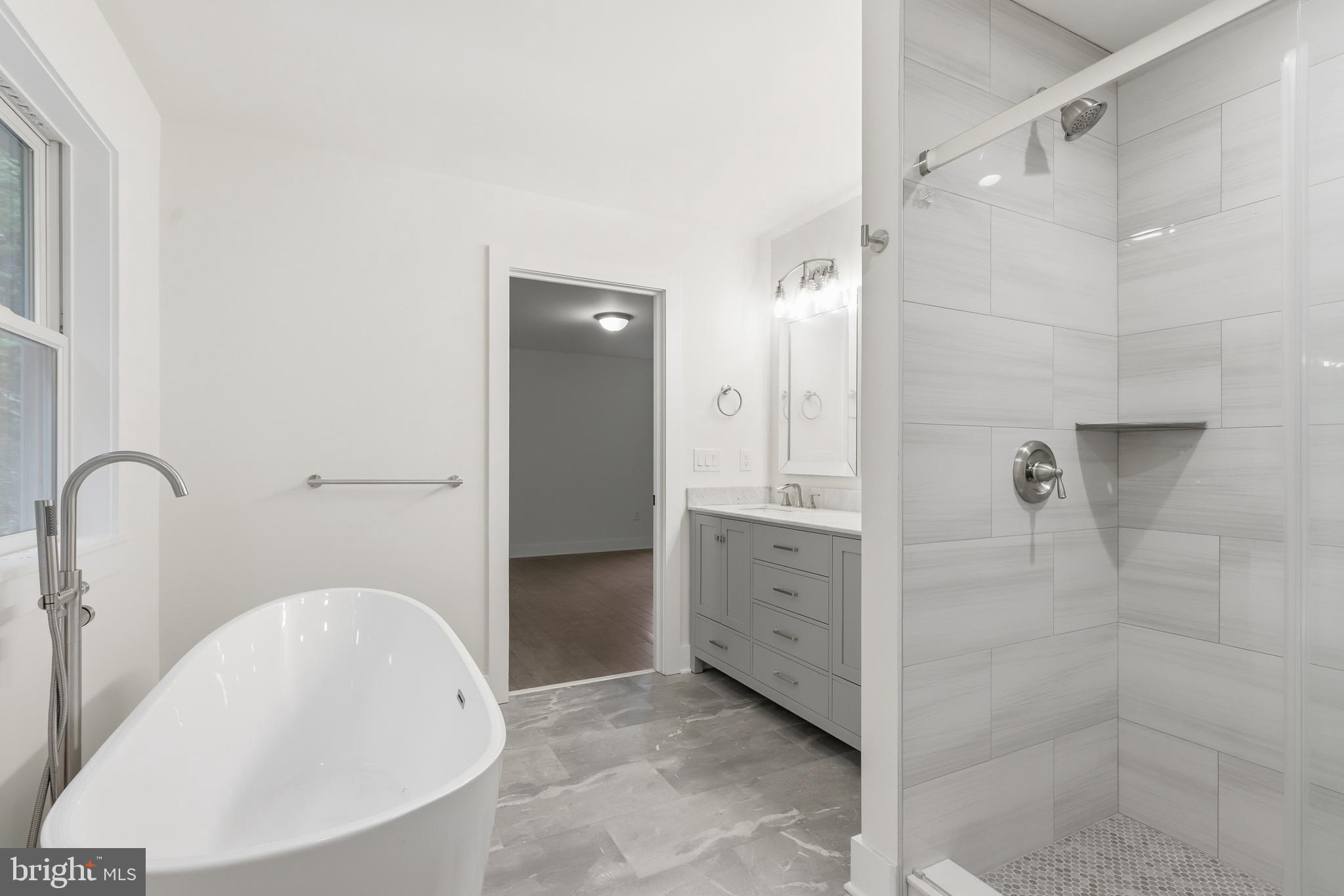 759 River Road Erwinna, PA 18920 - Photo 32 of 46 a bathroom with a bathtub and a sink