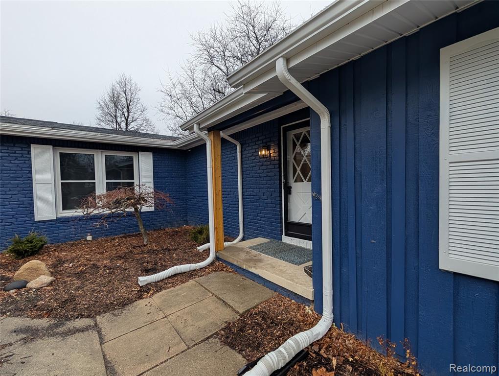 6353 Perry Road Grand Blanc, MI 48439 - Photo 11 of 61