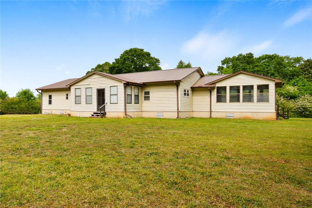 3120 State Rd S-4-108 Starr, SC 29684 - Photo 4 of 33