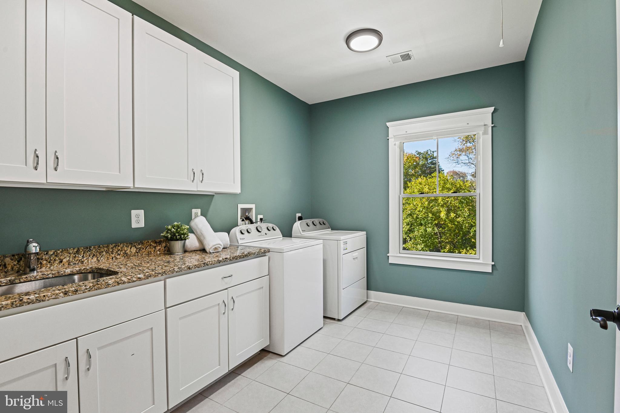 363 Court House Road Southwest Vienna, VA 22180 - Photo 37 of 64 Laundry Room