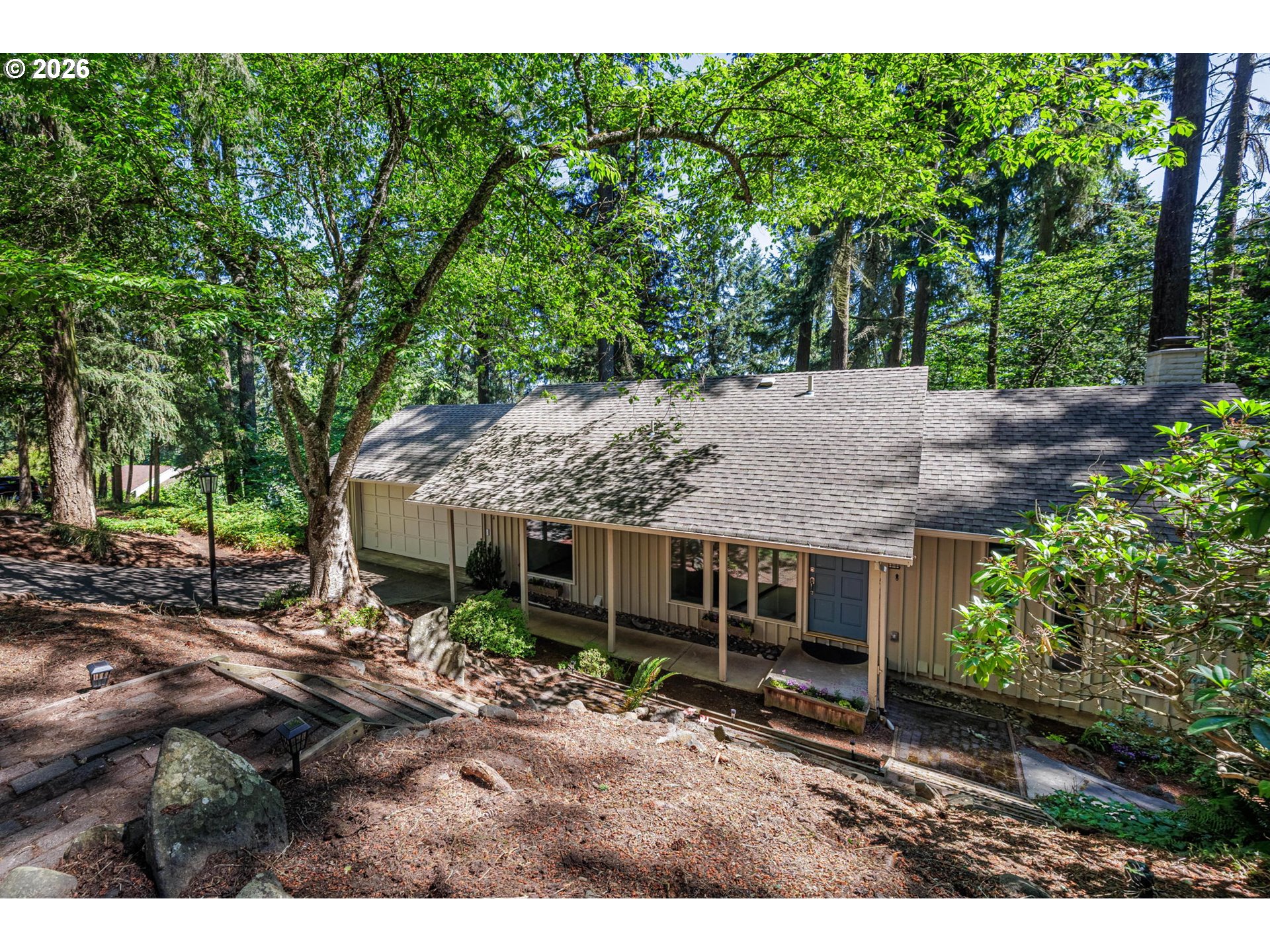 2834 Warren Street Eugene, OR 97405 - Photo 2 of 31