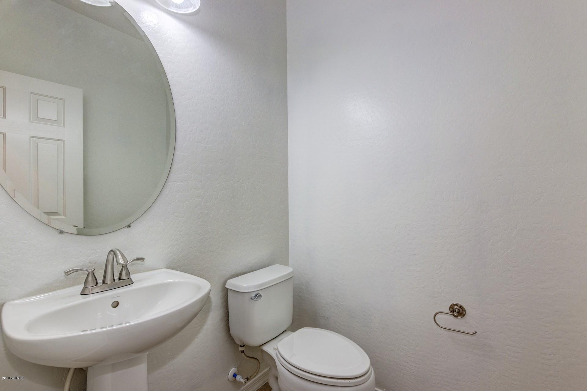 1952 West Davis Road Phoenix, AZ 85023 - Photo 16 of 20 Power Room