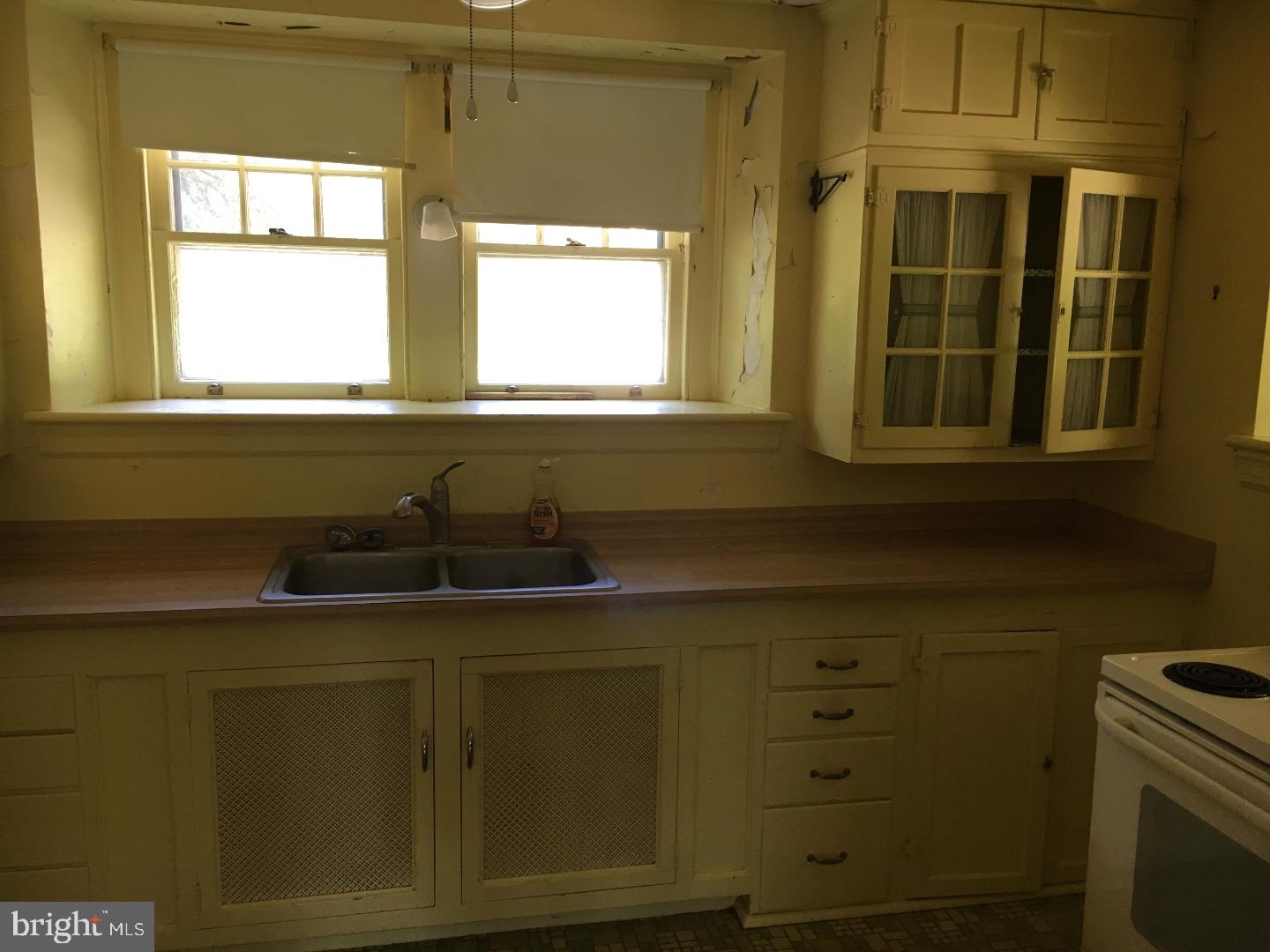 4087 Whitehorse Road Malvern, PA 19355 - Photo 10 of 22 Gallery Image 10