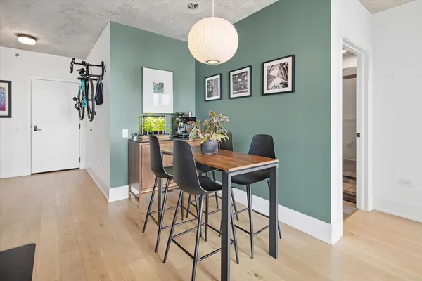 $3,200 | 234 West Polk Street, Unit 2607, Chicago, IL 60607