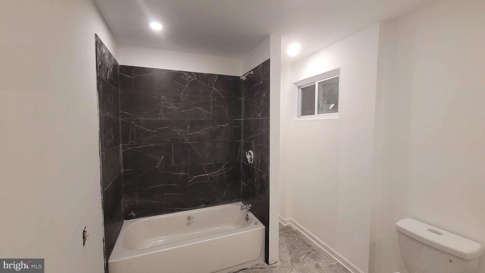 301 Spring Street Trenton, NJ 08618 - Photo 11 of 22